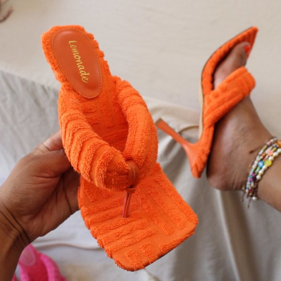 ๐๏ธCity Girl Collection// Orange Thong Sandal - Picture 4 of 13